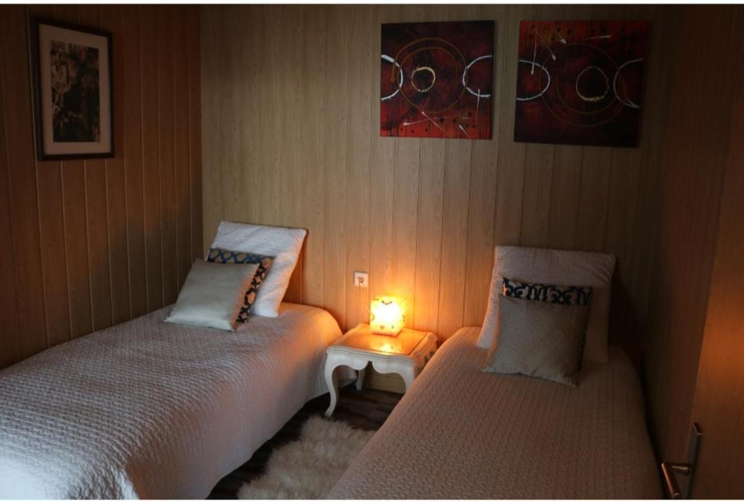 Room Near The Airport Maía Exterior foto